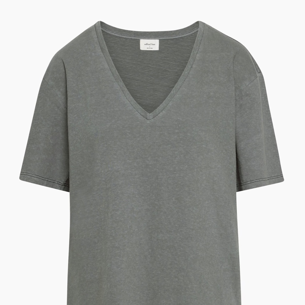 ISO Aritzia Wilfred Free Draven T-Shirt in Vintage Black (Grey) NWT Size Medium